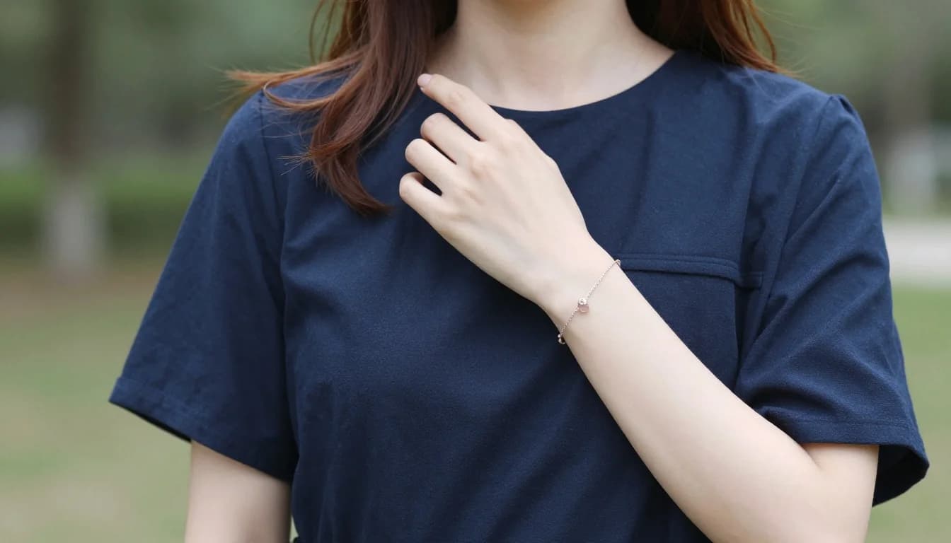 How to Dress Pale Skin for Family Photo Day