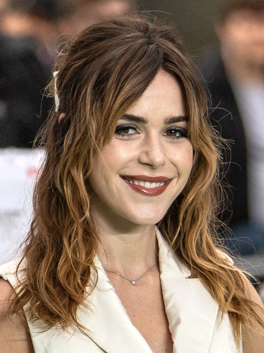 Kiernan Shipka wearing airy pastel ensembles with soft tailoring, showcasing sky blue, cool blush, opal gray, mint chiffon, and soft navy from the Light Summer palette.