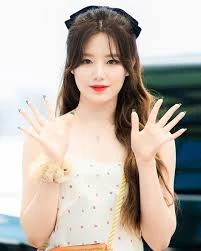 Shuhua ((G)I-DLE) wearing balanced jewel-toned looks with cool neutrals, showcasing steel blue, cranberry, optic white, graphite, and imperial purple from the Neutral Winter palette.