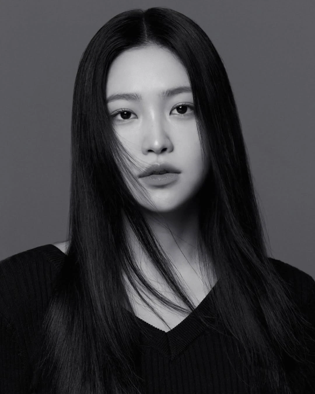 Editorial gallery of Yeri (Red Velvet) styled in vibrant winter looks mixing neon brights, sharp blacks, and metallic shine, highlighting fuchsia, royal blue, silver chrome, acid lime, and deep plum.