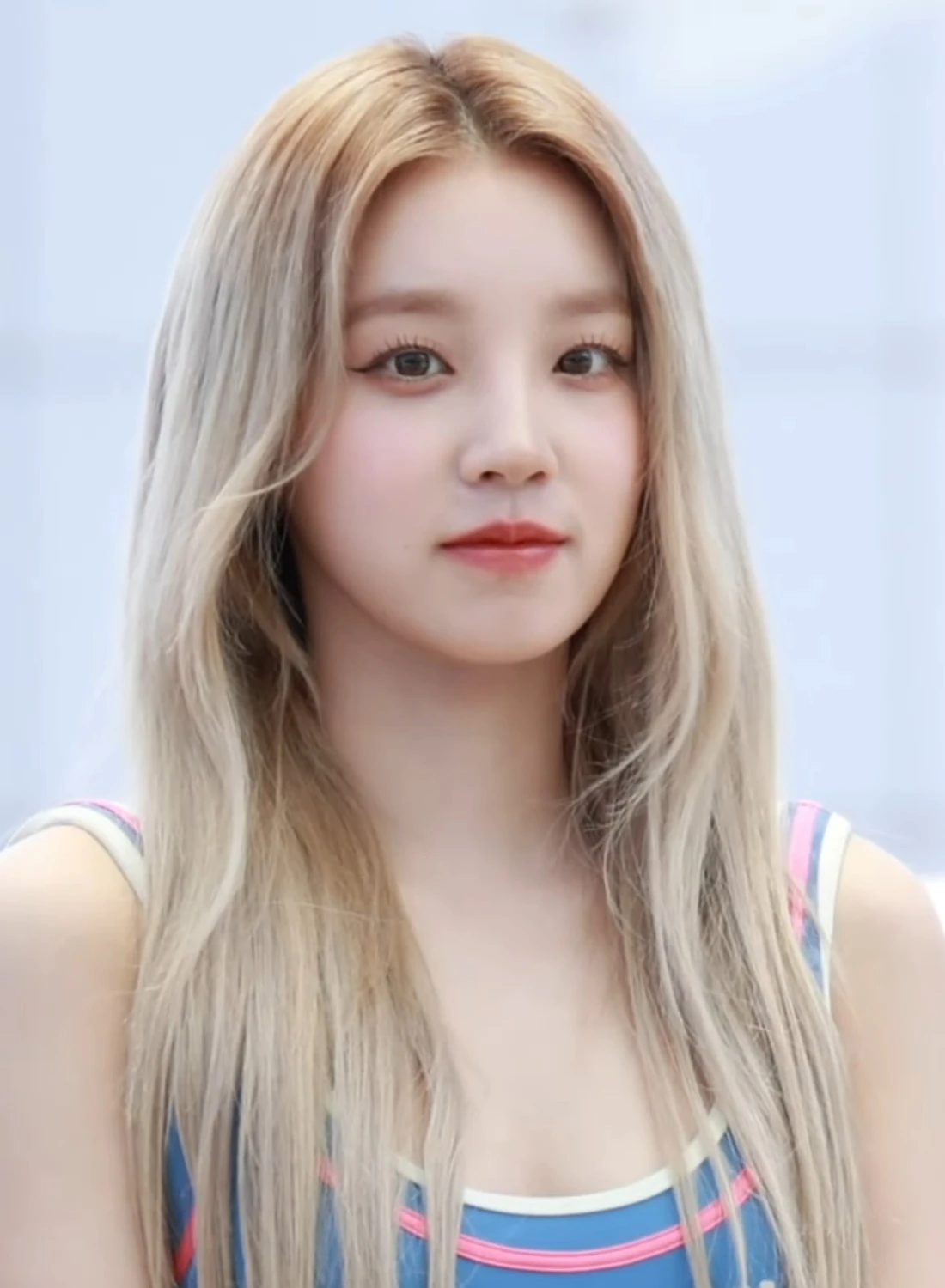 Yuqi ((G)I-DLE) wearing cool-toned looks with berry accents and fluid movement, showcasing powder blue, soft lilac, rose quartz, silvery sage, and midnight plum from the True Summer palette.